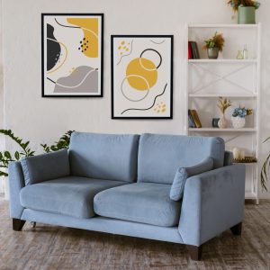 interior-design-with-photoframes-plants